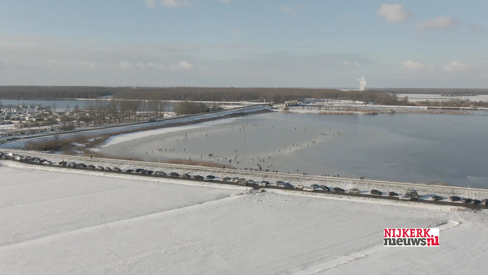 2021 02 11 autos bij ijsbaan