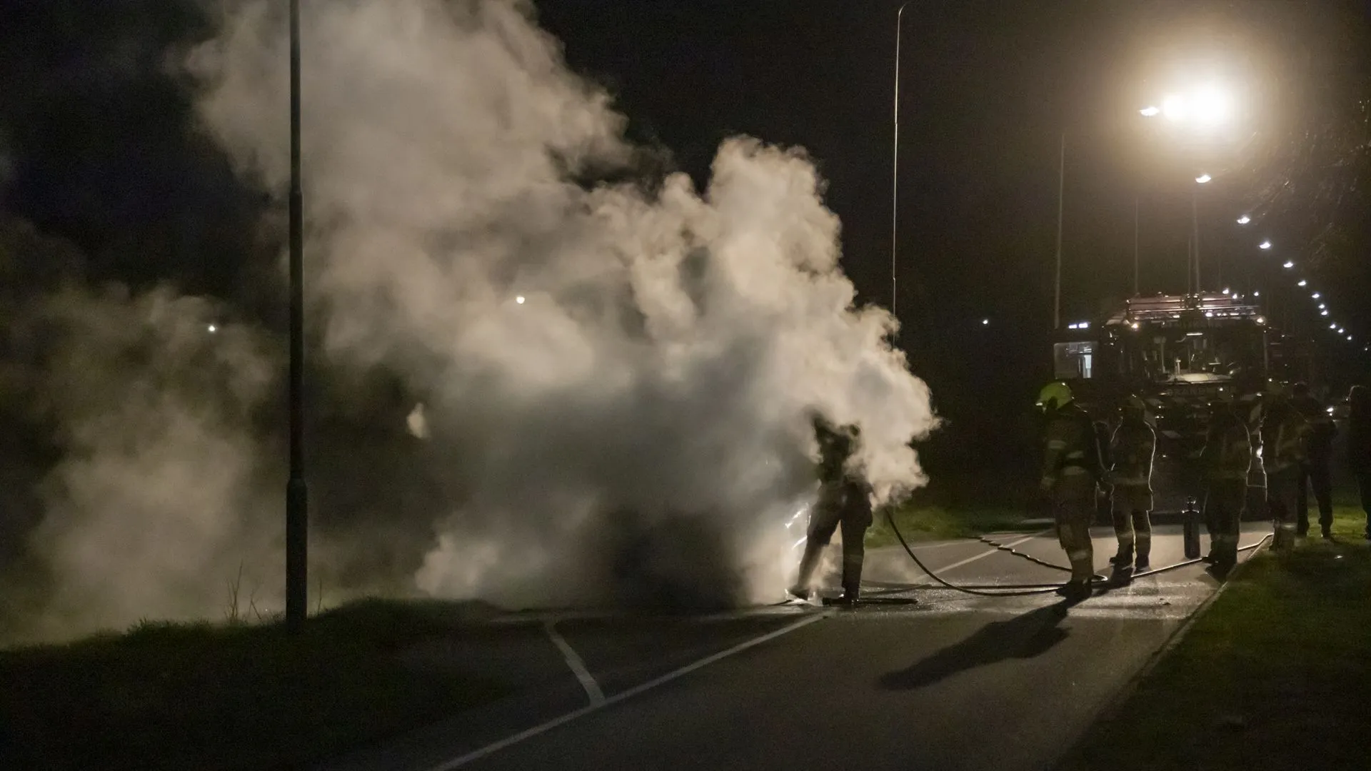 2021 03 26 auto in vlammen