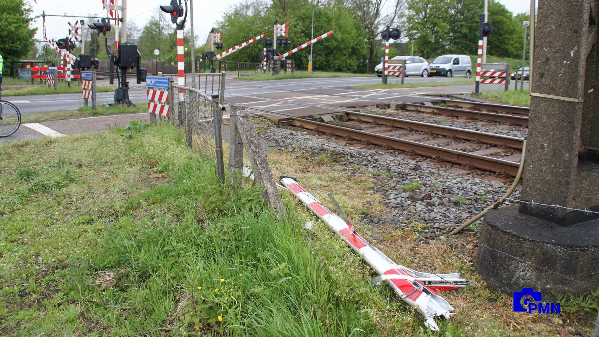 2021 05 10 kapotte spoorboom 1