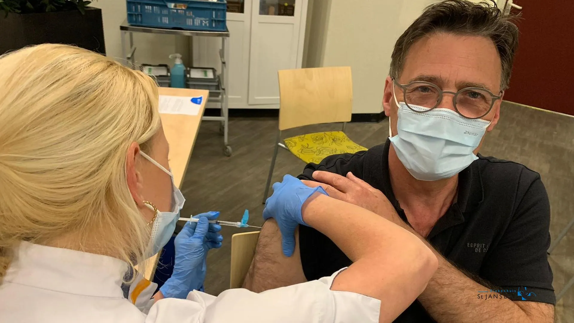 2021 05 10 vaccineren vaccinatie zorgmanager frits van der velde