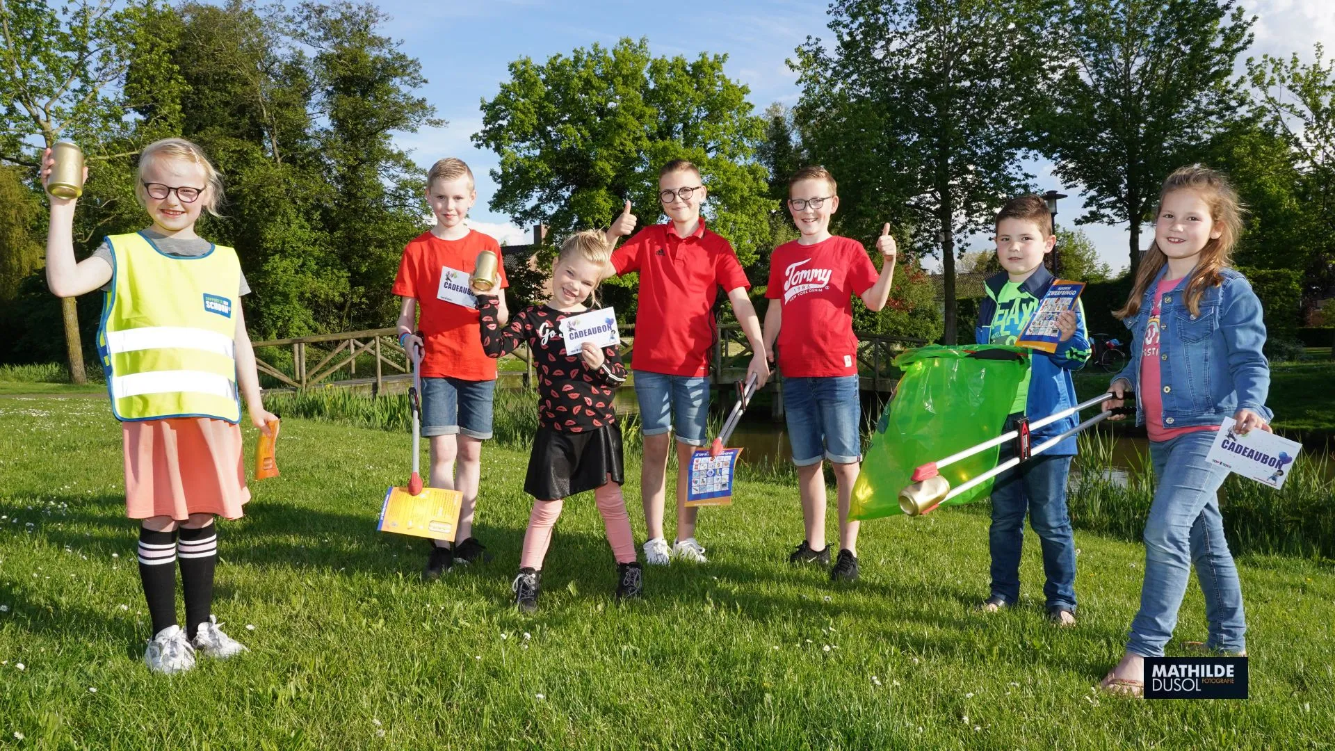 2021 06 01 uitreiking cadeaubon vinders gouden blikje foto mathilde dusol