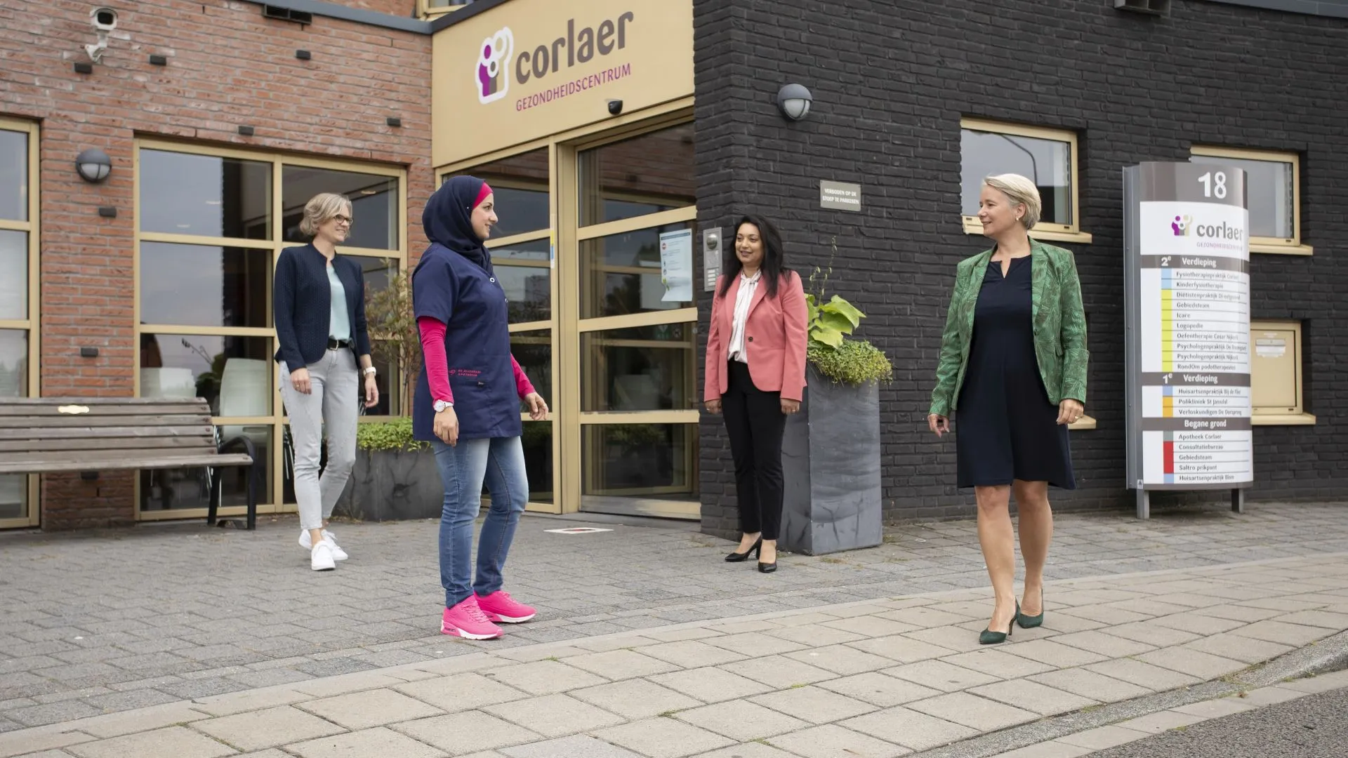 2021 09 27 mariellebroekman bij gezondheidscentrum corlaer klein formaat