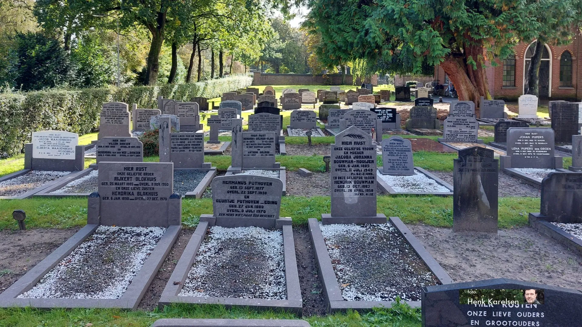 2021 10 06 begraafplaats graven grafzerken