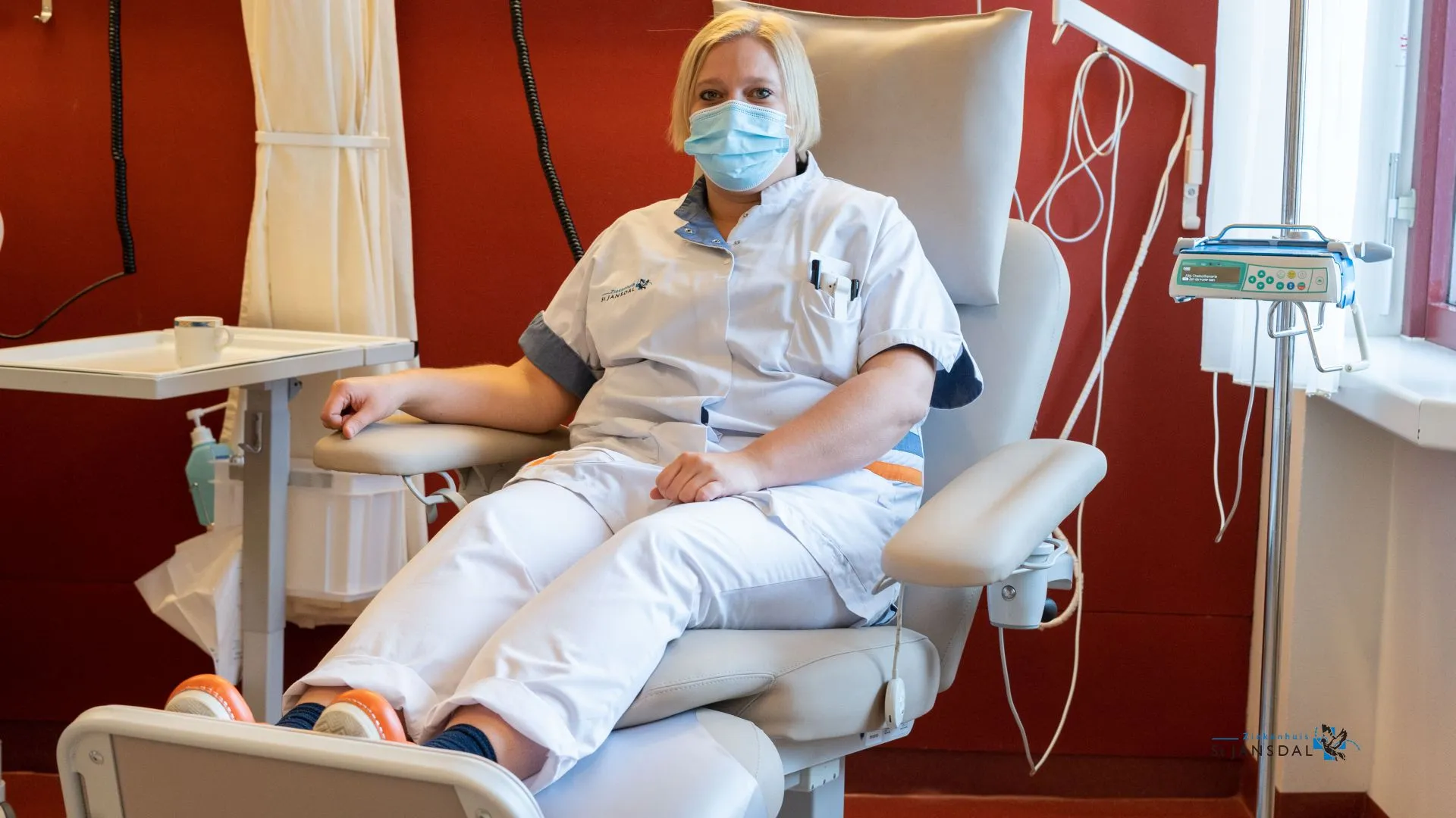 2021 11 03 behandelstoelen chemo unit 2