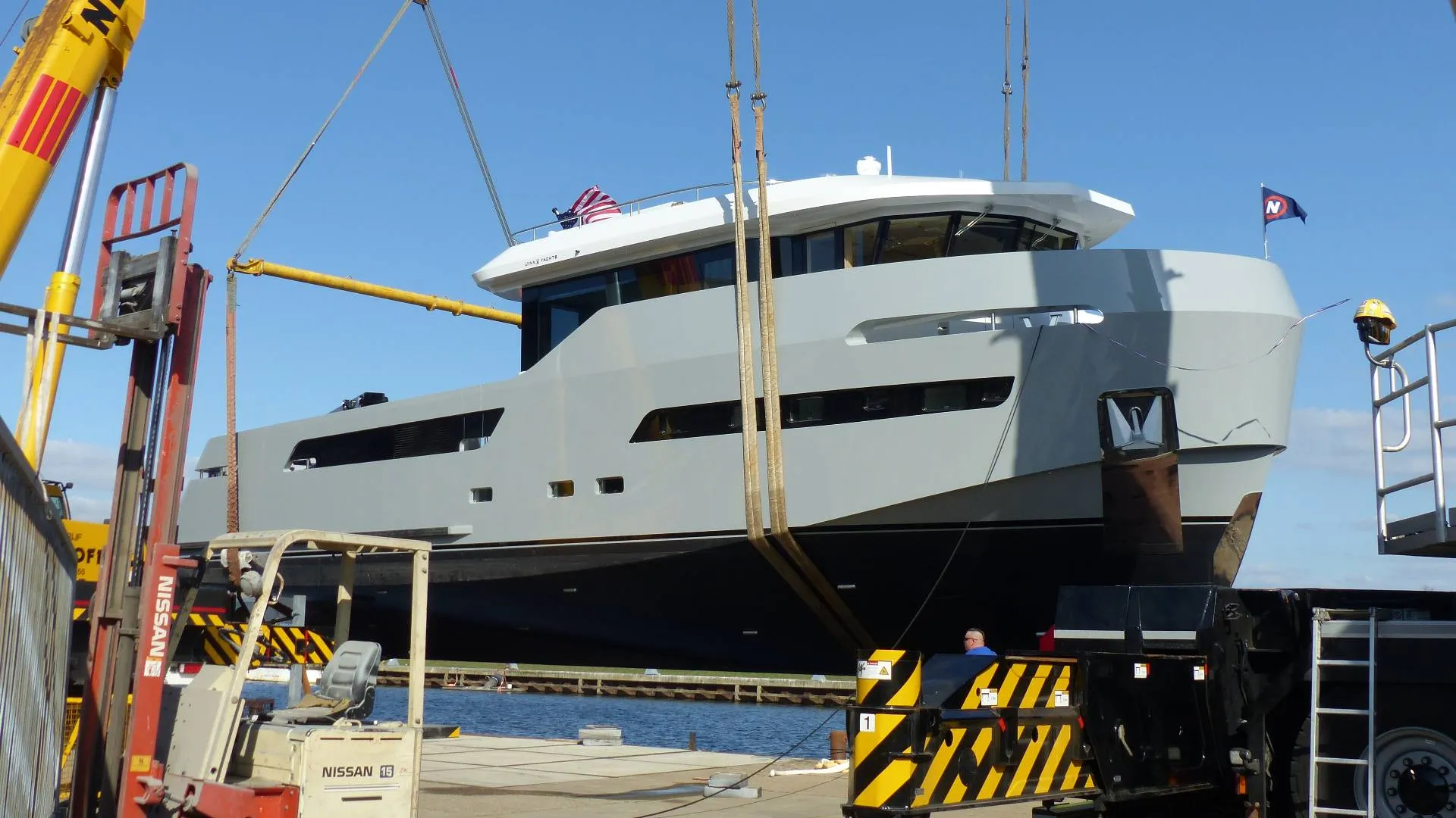 2022 03 18 avontuur newport beach ca lynx jacht te waterlating bij de lynx werf te nijkerk vrijdag 18 03 2022 r te pas 20