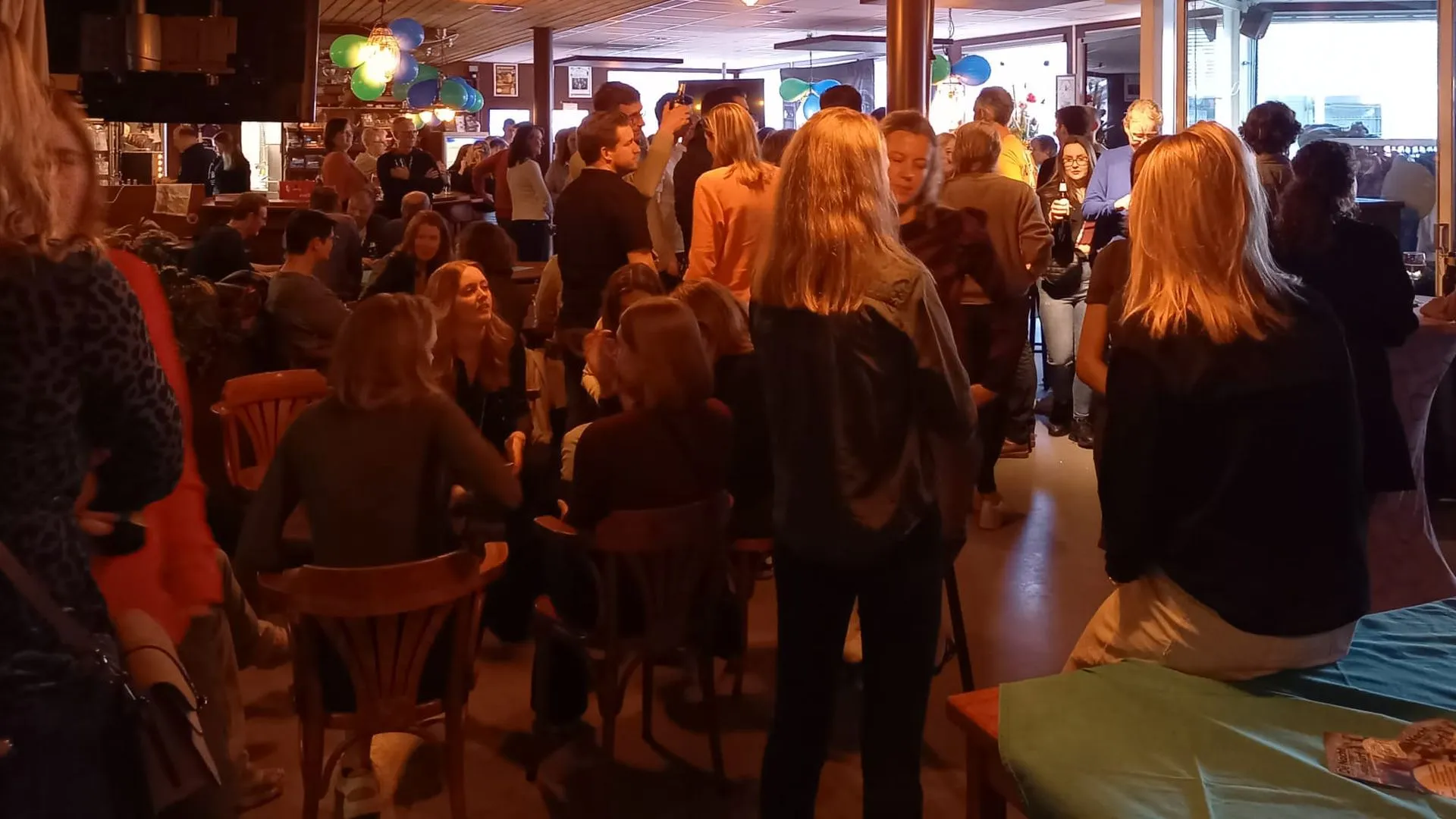 2022 04 10 surf feest