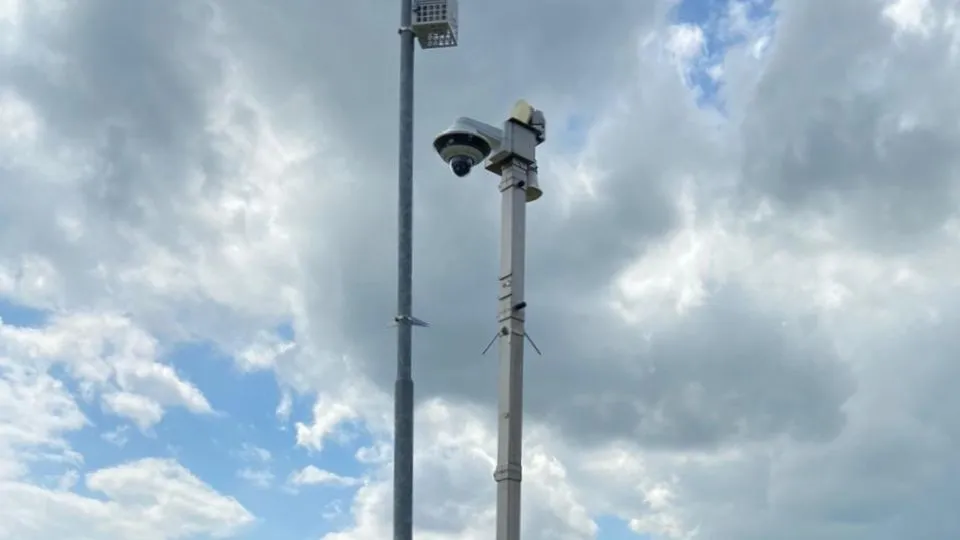 2022 06 10 tijdelijke camera bij winkelcentrum paasbos