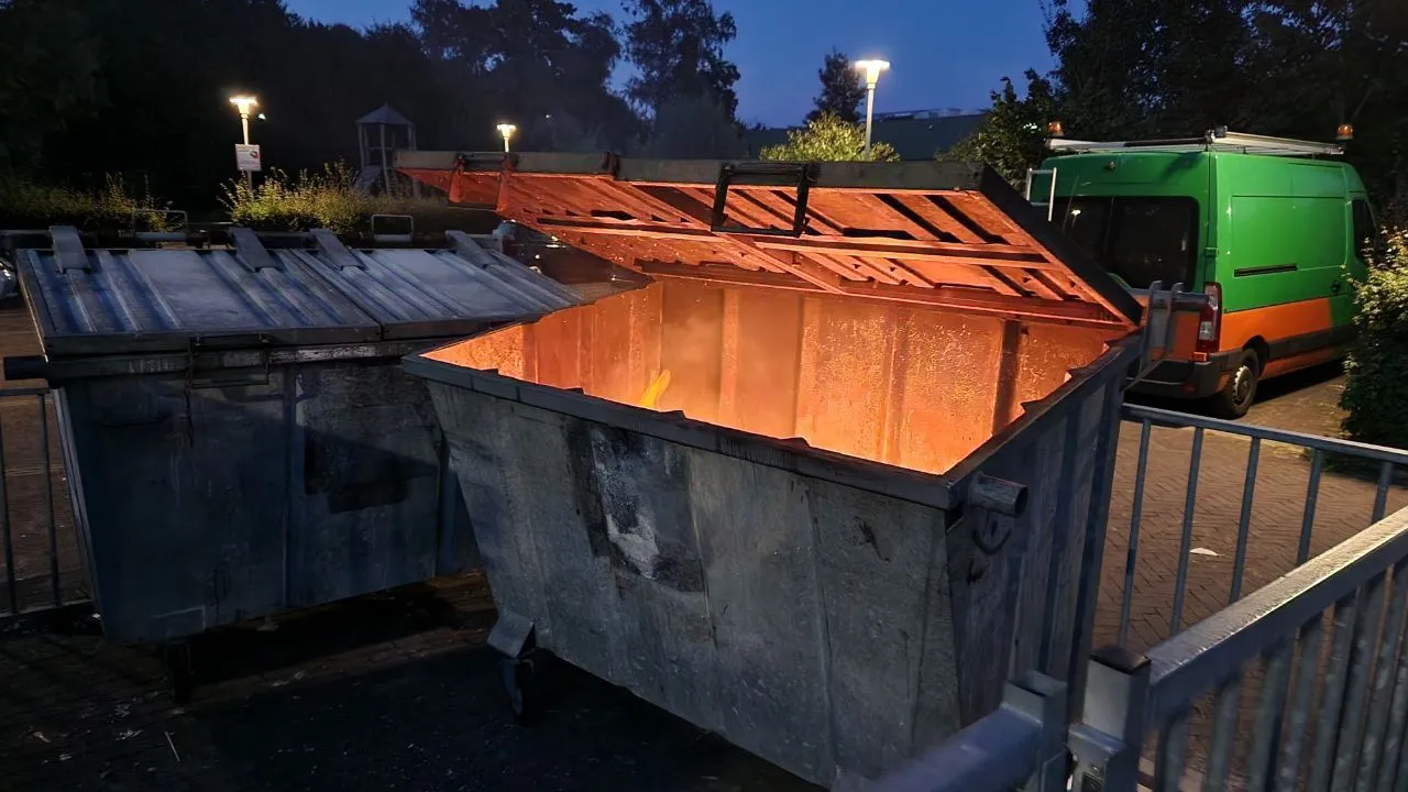 2022 08 24 weer brandstichting in container nijkerk afbeelding 1