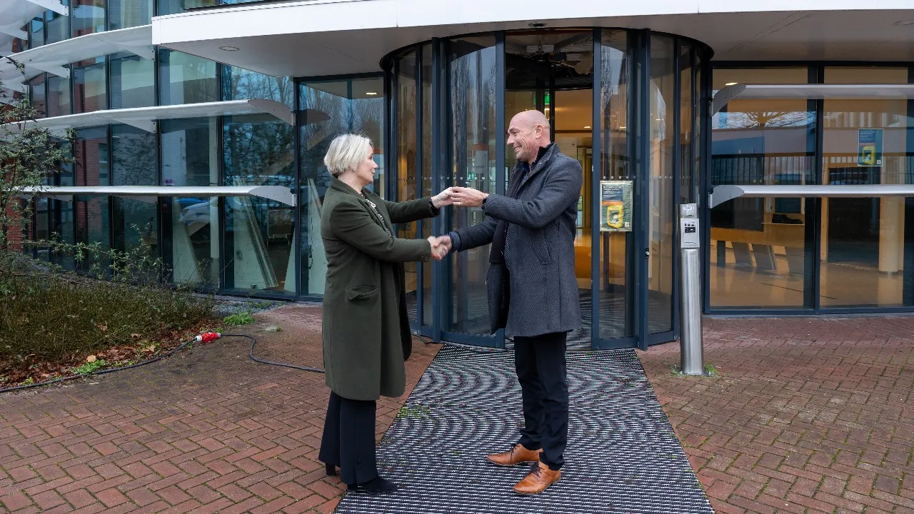 2023 01 27 sleuteloverdracht verbouw nieuwe stadhuis 2o8a5076