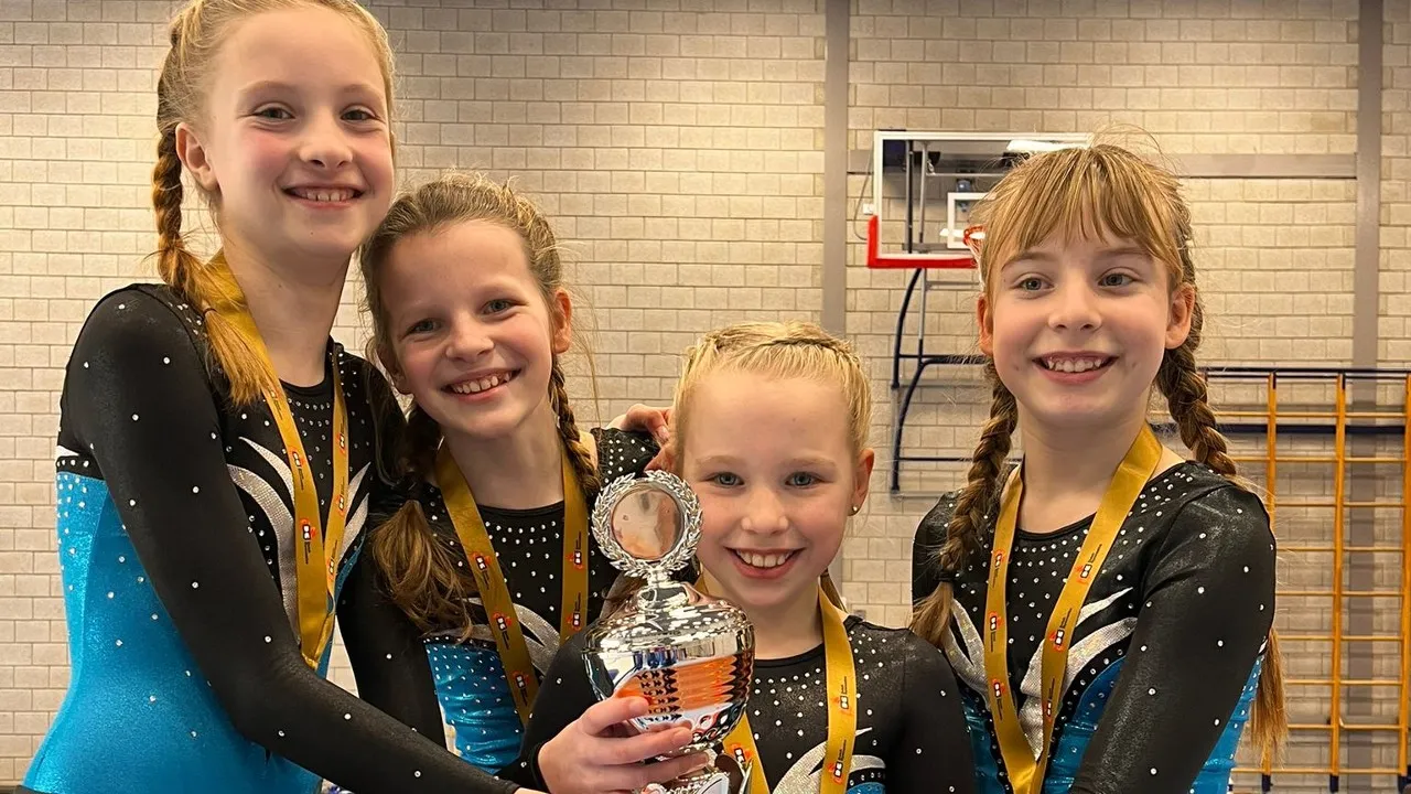 2023 01 29 excelsior middenbouw 7 goud en beker