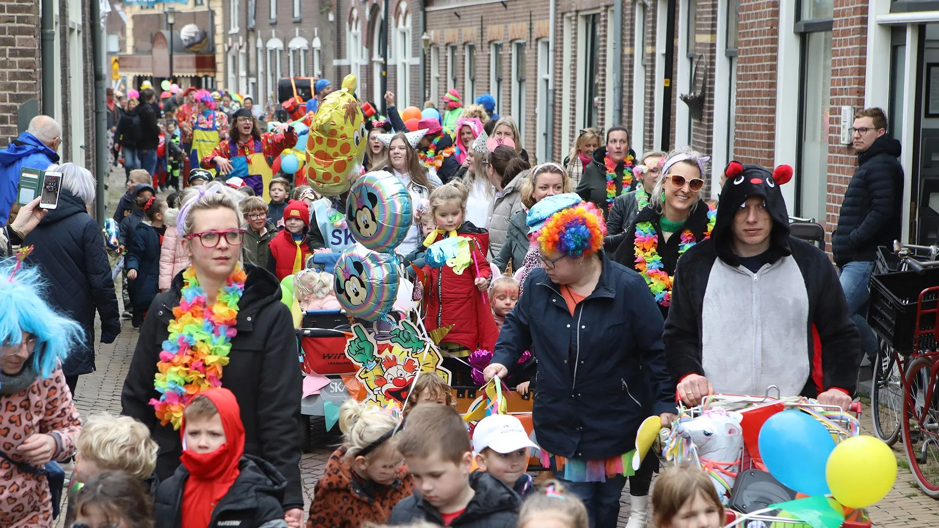 2023 02 17 carnaval het baken r015