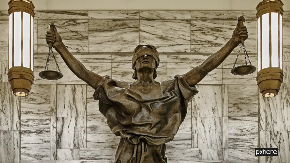2023 04 26 justitia wood new york city monument statue artistic sculpture 1112249 pxherecom