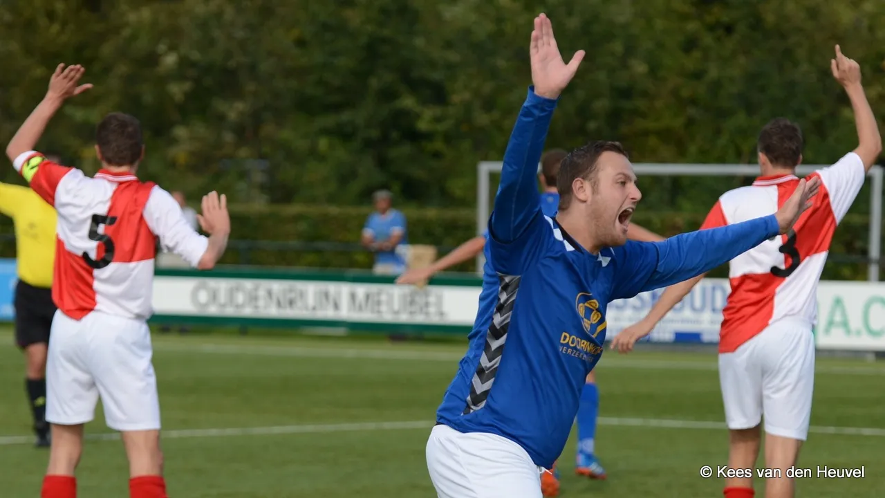 a7ie40tuhliaok070o09hm2h2 2014 10 04 veensche boy uvv 4 10 brom goal1