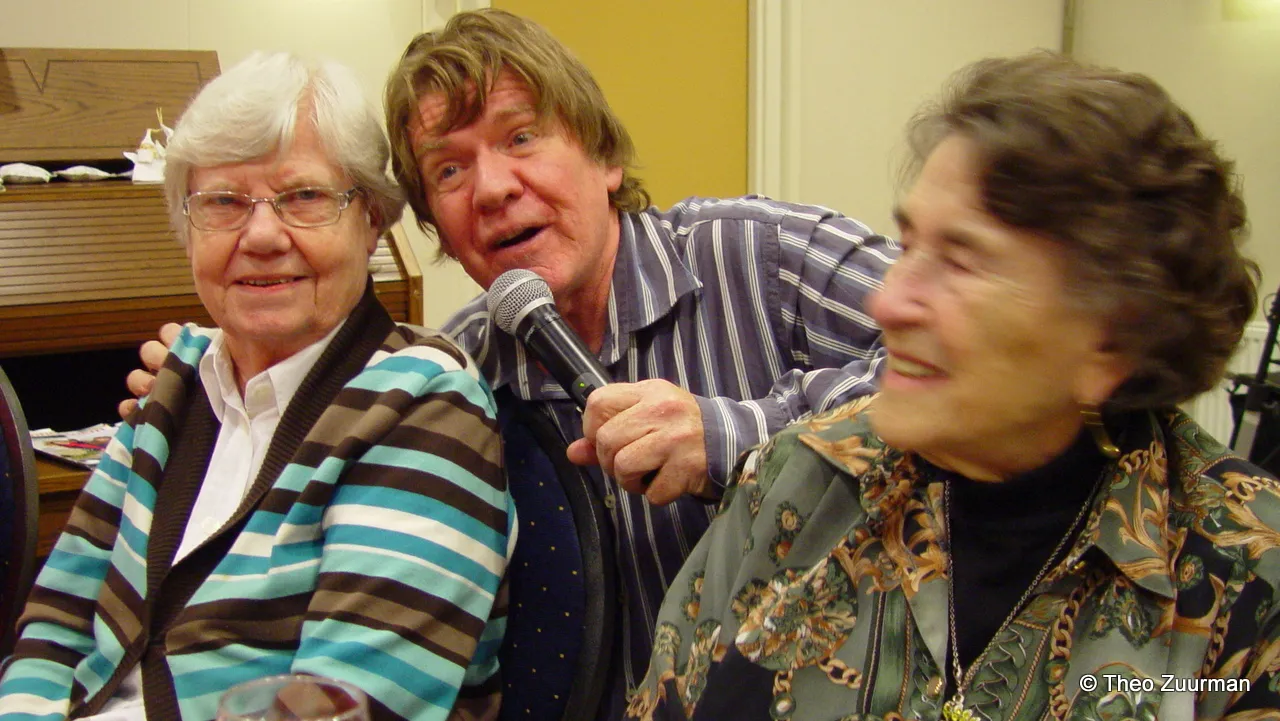 aatj4trmm4lxremfi0utqofz9 2013 12 12 zonnebloem1