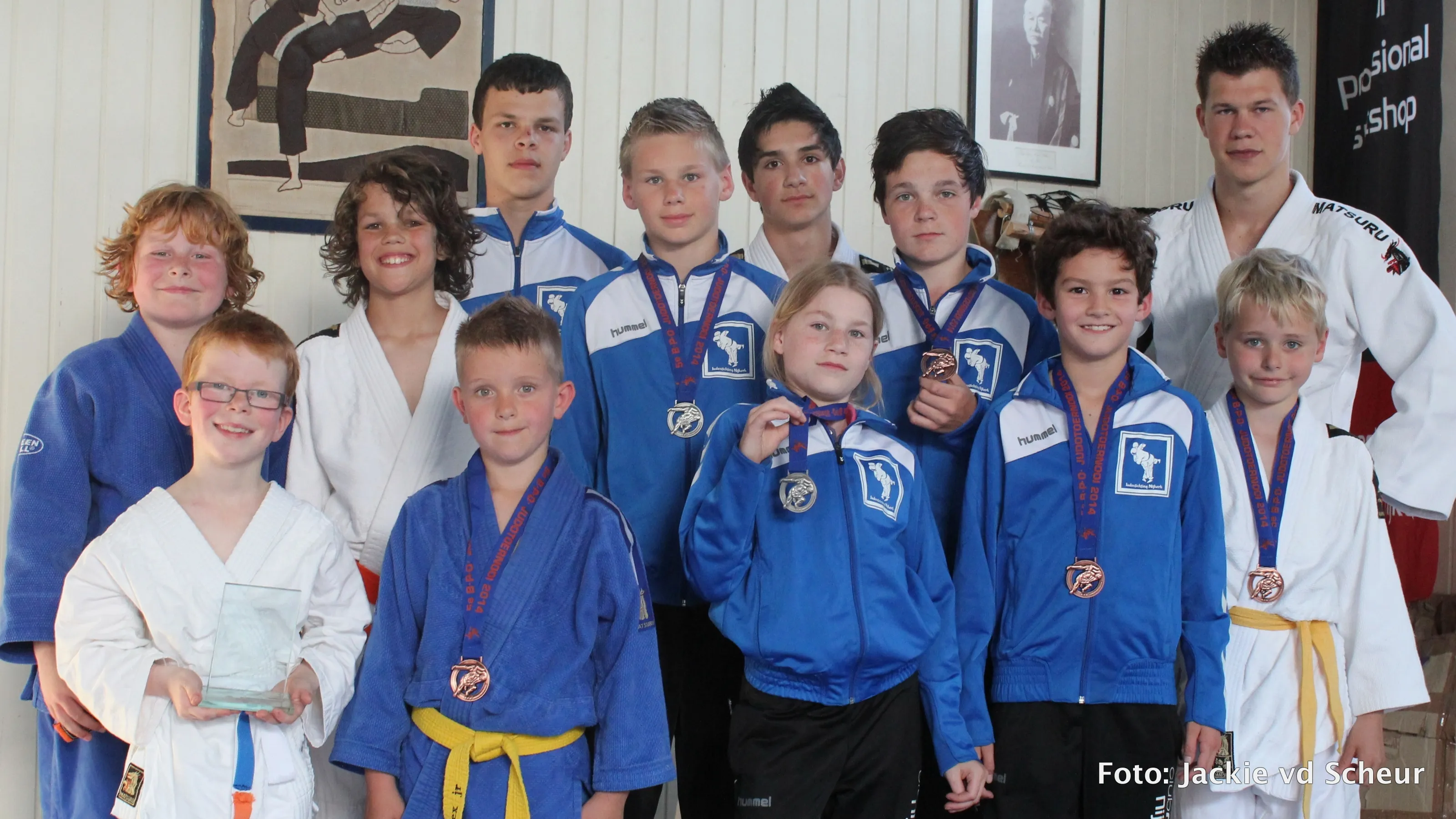 amqgv1ktqb18qb7cowvgk2de1 jackievdsjudobpohasselt2014 1 001