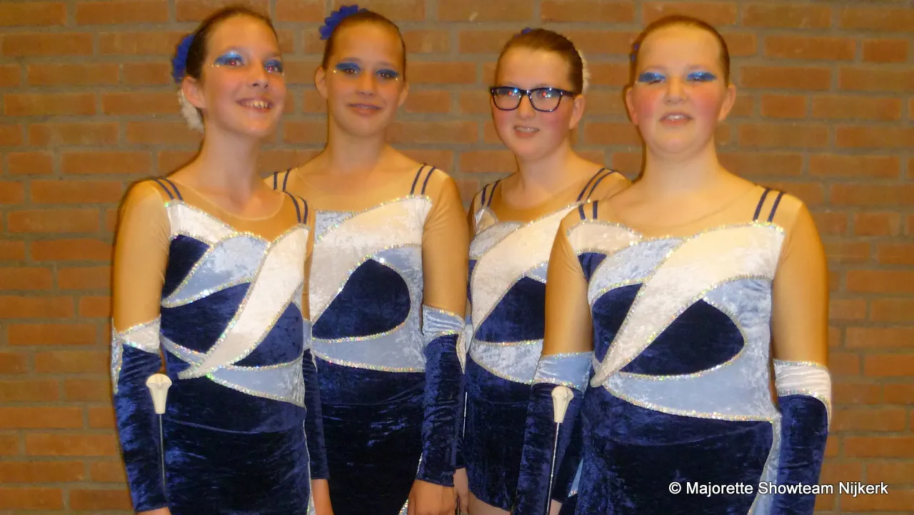 cl9lowj4lsgviubrdokxdoe7i 2013 10 21 majorettes