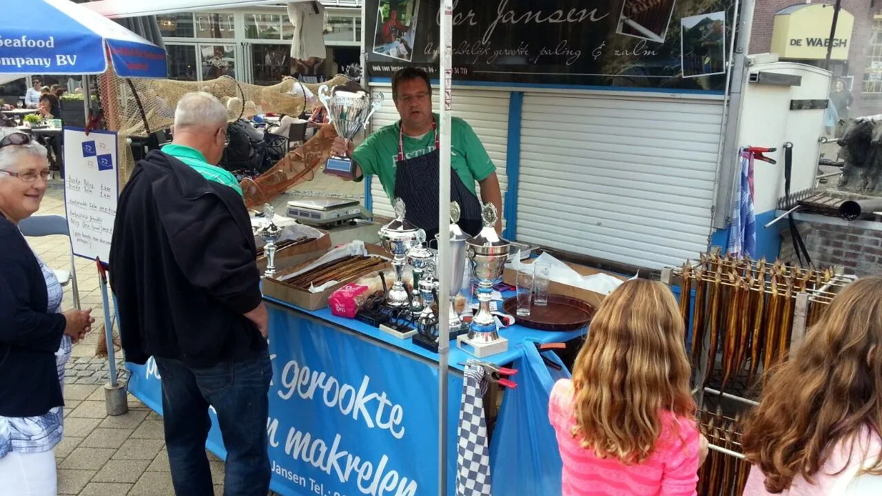 dhmwpi0hos7diq2j3a7uxrowi 2014 10 04 palingroken 011