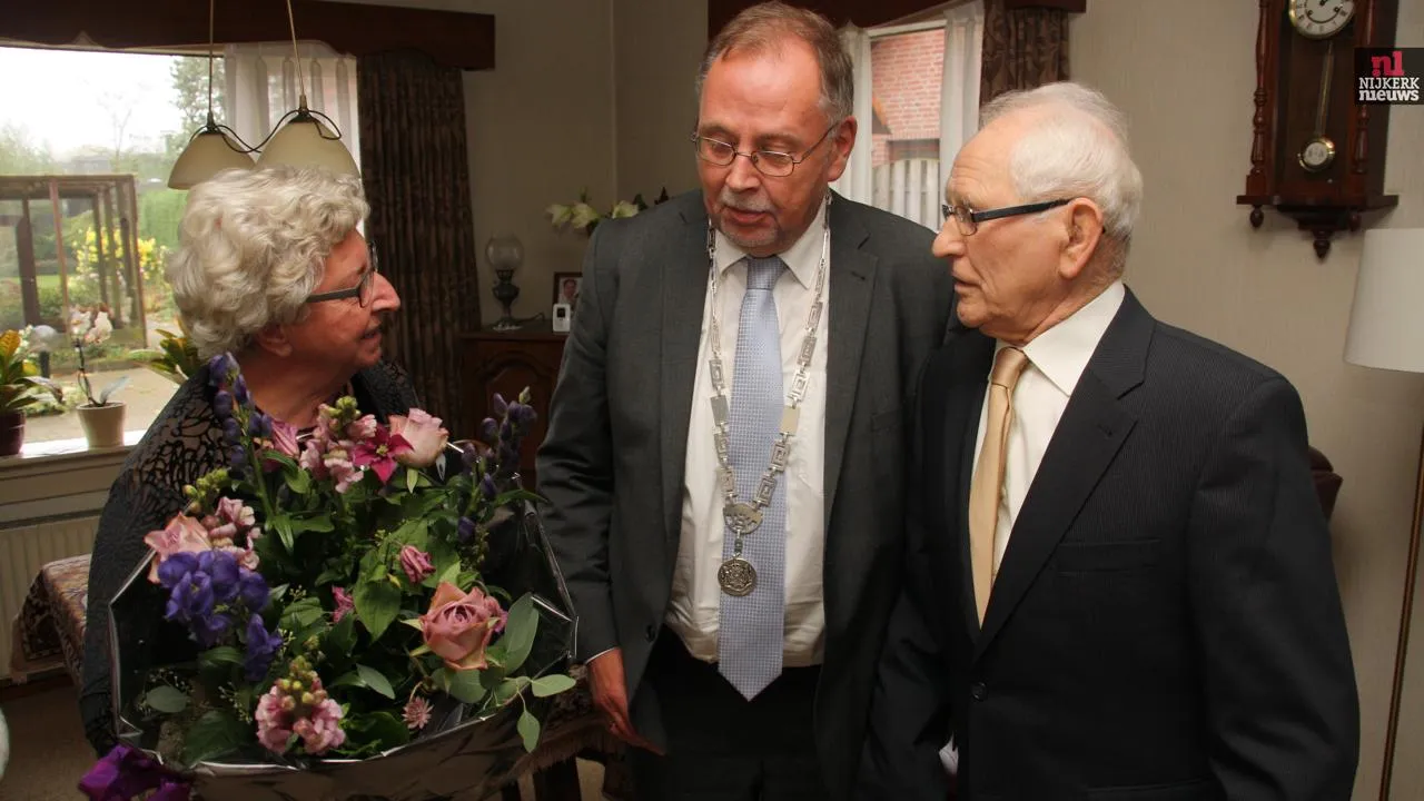 drghpoqnsjbf0ydrkpr3ejry8 2014 10 28 bruidspaar 2