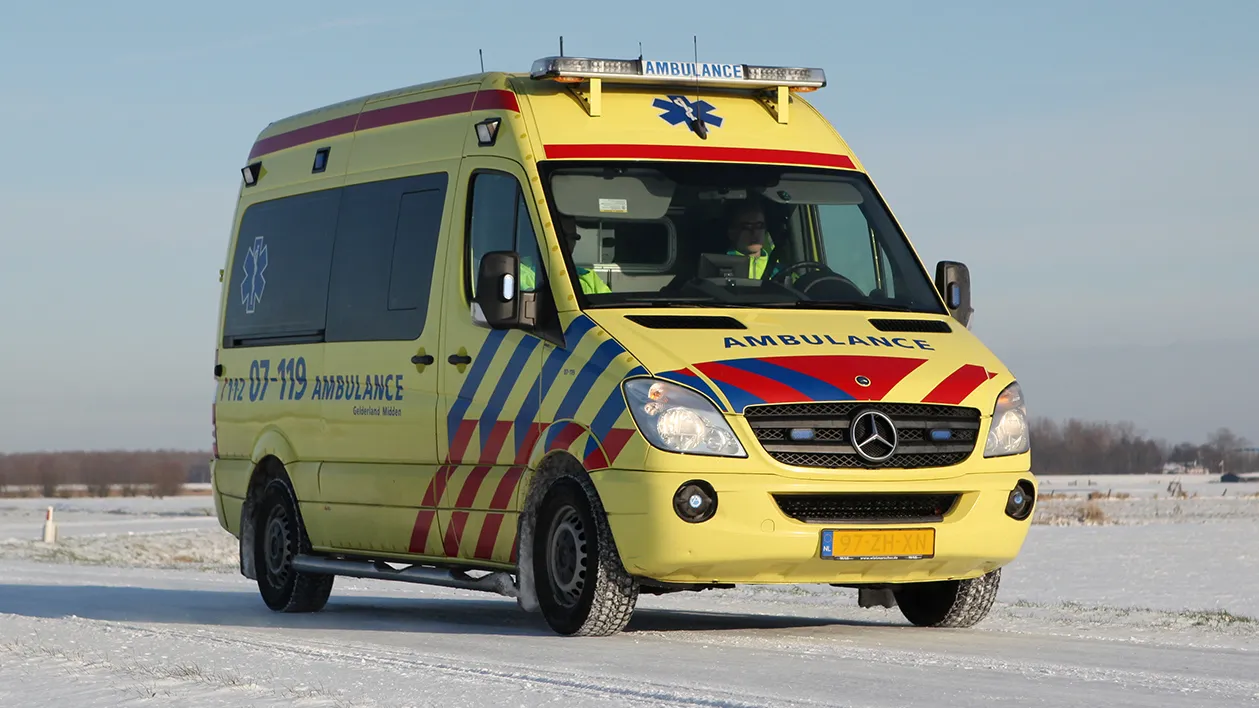 dtdclgyxuhwikfm6udhkxfkp2 ambulance 3