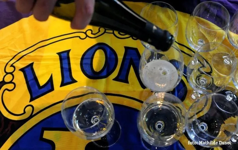 etn6un6lj77hyyzzth99sodbh 2013 05 028bubbelsm