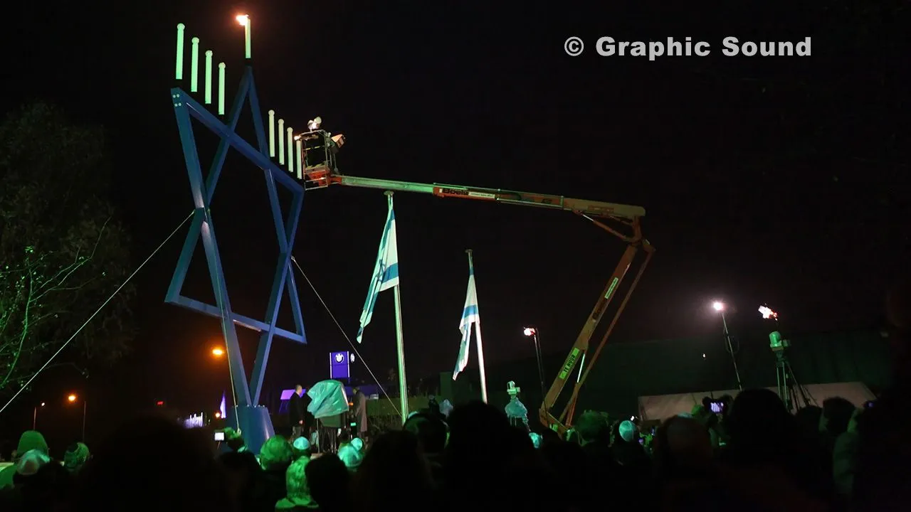 euj9t39371tg1r80esxezmj94 2013 11 27 chanoeka 01