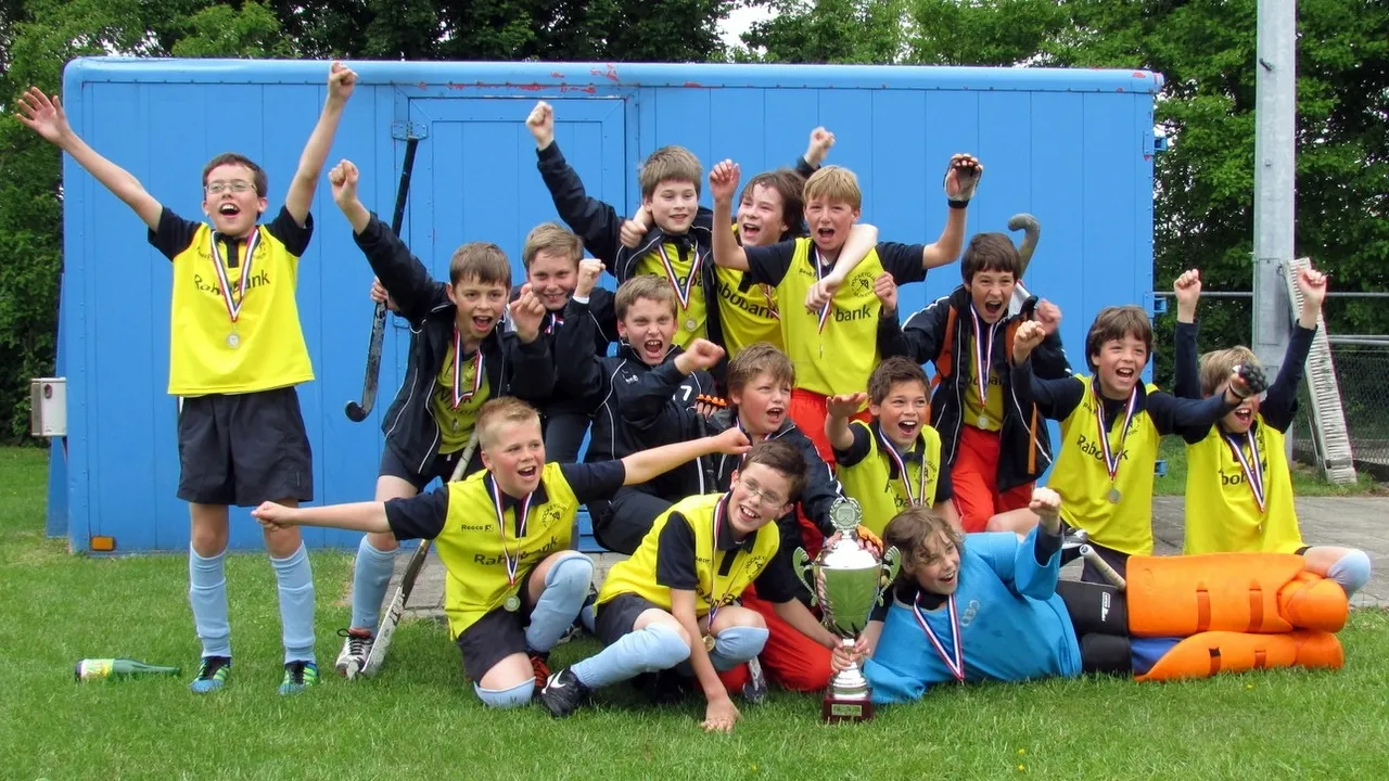 f0oiv4ikrd1wt6o6qyregqxna 2013 06 03jd1 kampioen