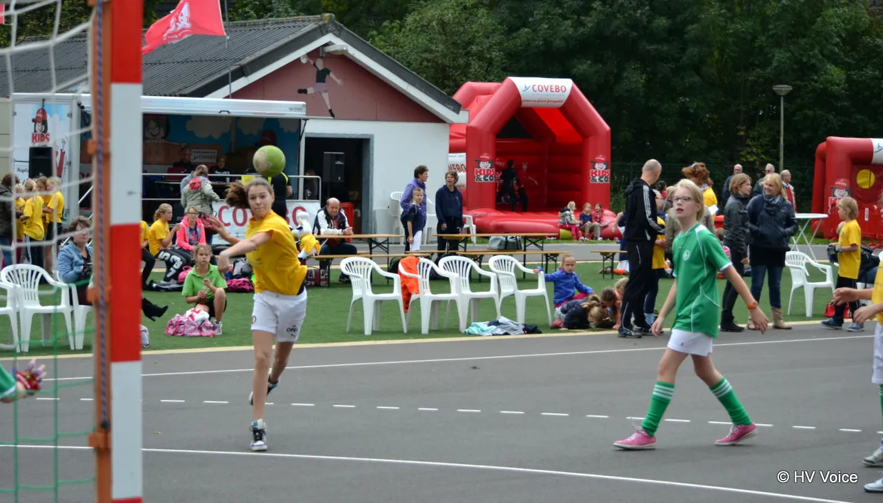 fusjct3p3f10u2bk4skcdt9uo 2013 10 13 schoolhandbal voice 1