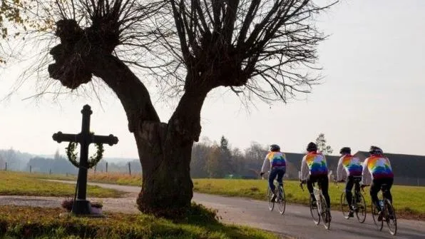 g2137d11abnadxjpz0uryv1uw cycle for hope