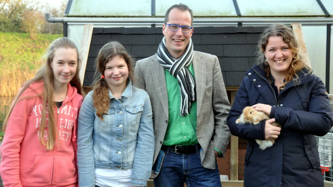 gbr0xdtmr8kawbctkrne0cy5q 2014 12 08 cu sgp bij accent