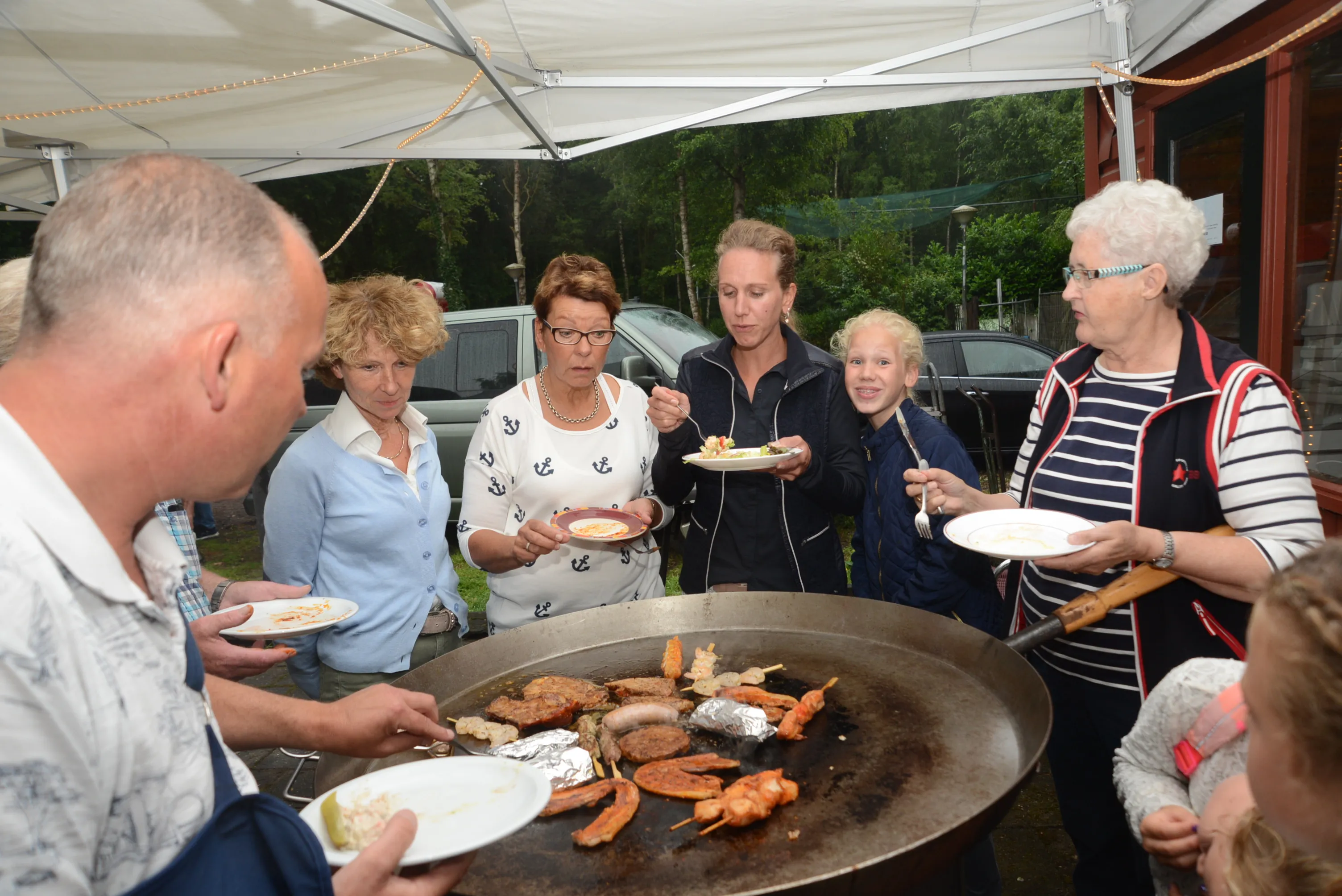 holkerveen 24 juni buurtbarbecue 3