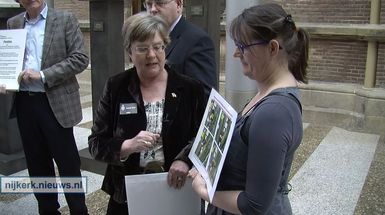 hr1bw0xjhug1oqgkb0fmqjpuq 2013 10 02 shbl