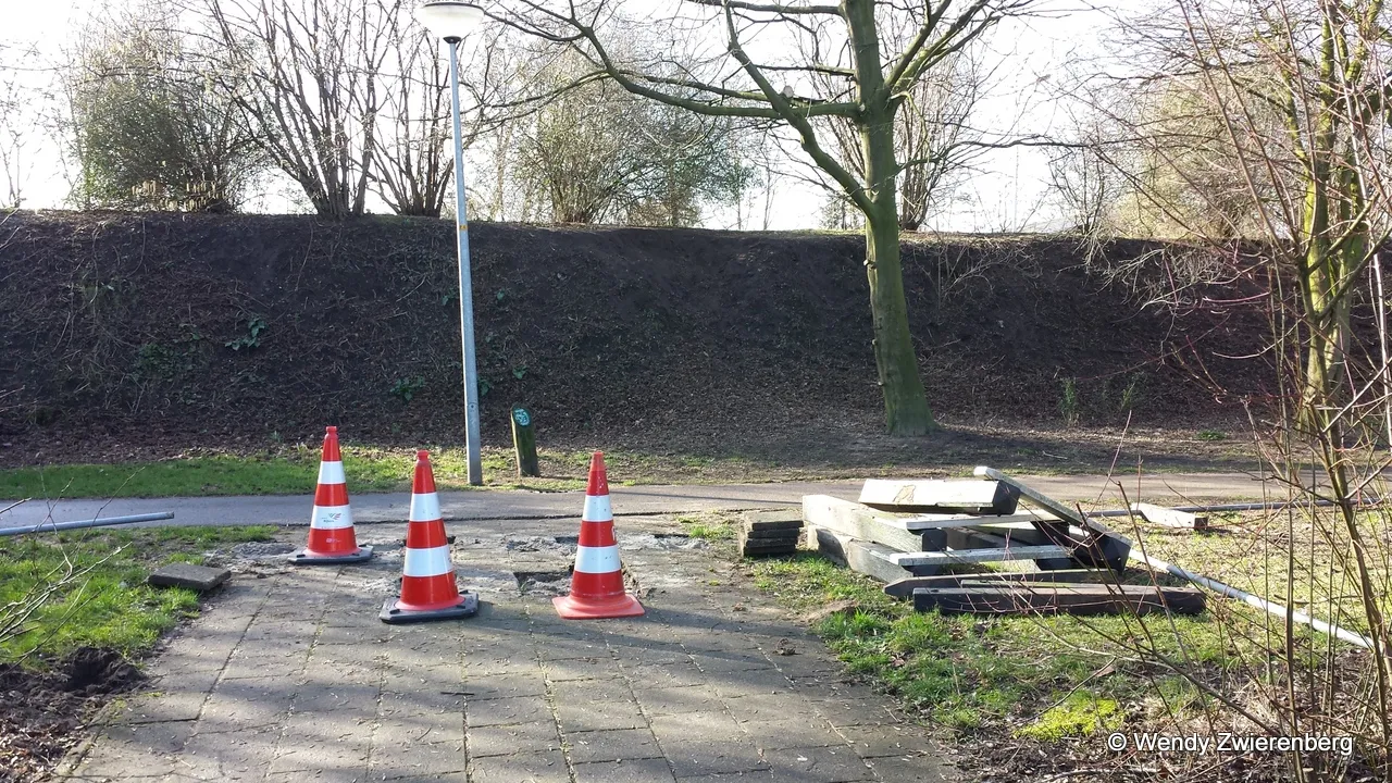 i7uptme2skvlsoj66o62k8j5e 2014 02 05 fietspad 3