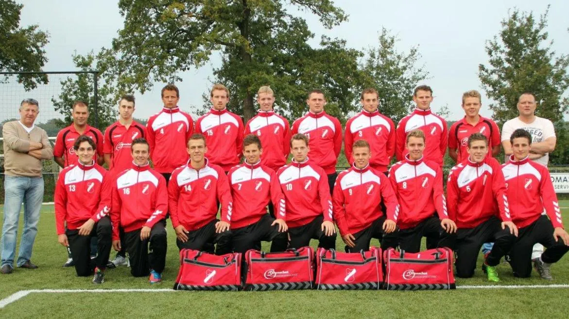 idvfpqbsp4hdhpj9g0w4mk9wh 2014 09 21 sc hoevelaken h2 trainingspakken