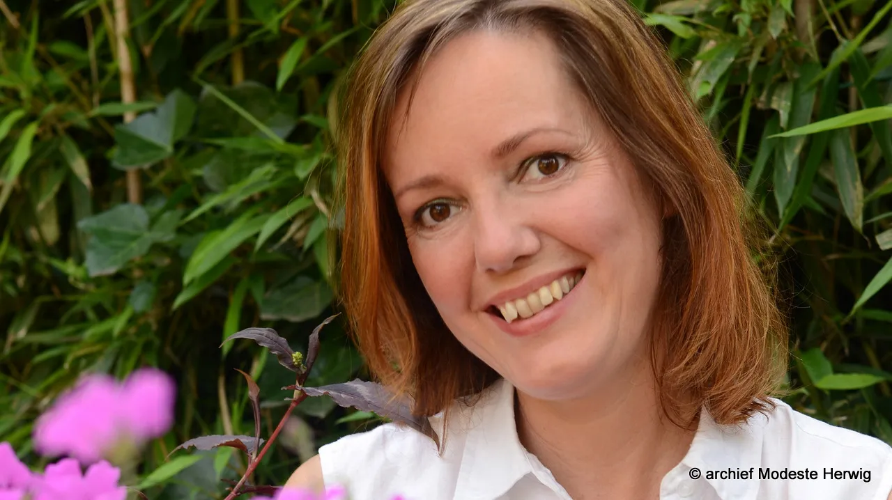 ied29smayp4df3258elwgoxwz 2014 01 02 portret modeste herwig hr 2011