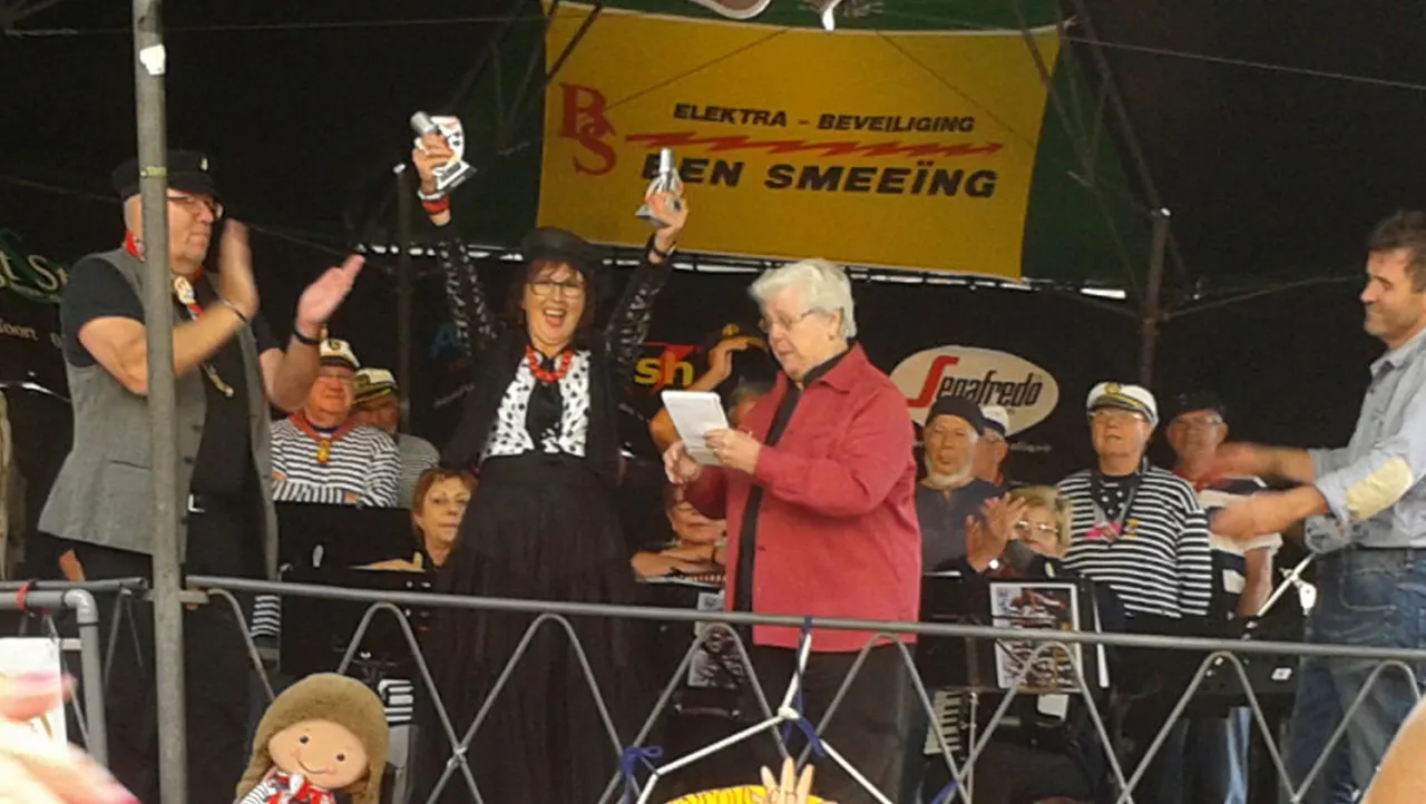 iq393ctlmjxtuctahq57eevc3 2013 09 01 smartlappenkoor wint