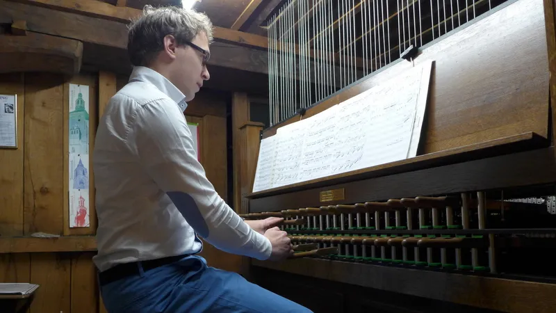 iug63wf9nwkeem4bcdh3074pc heuvelman