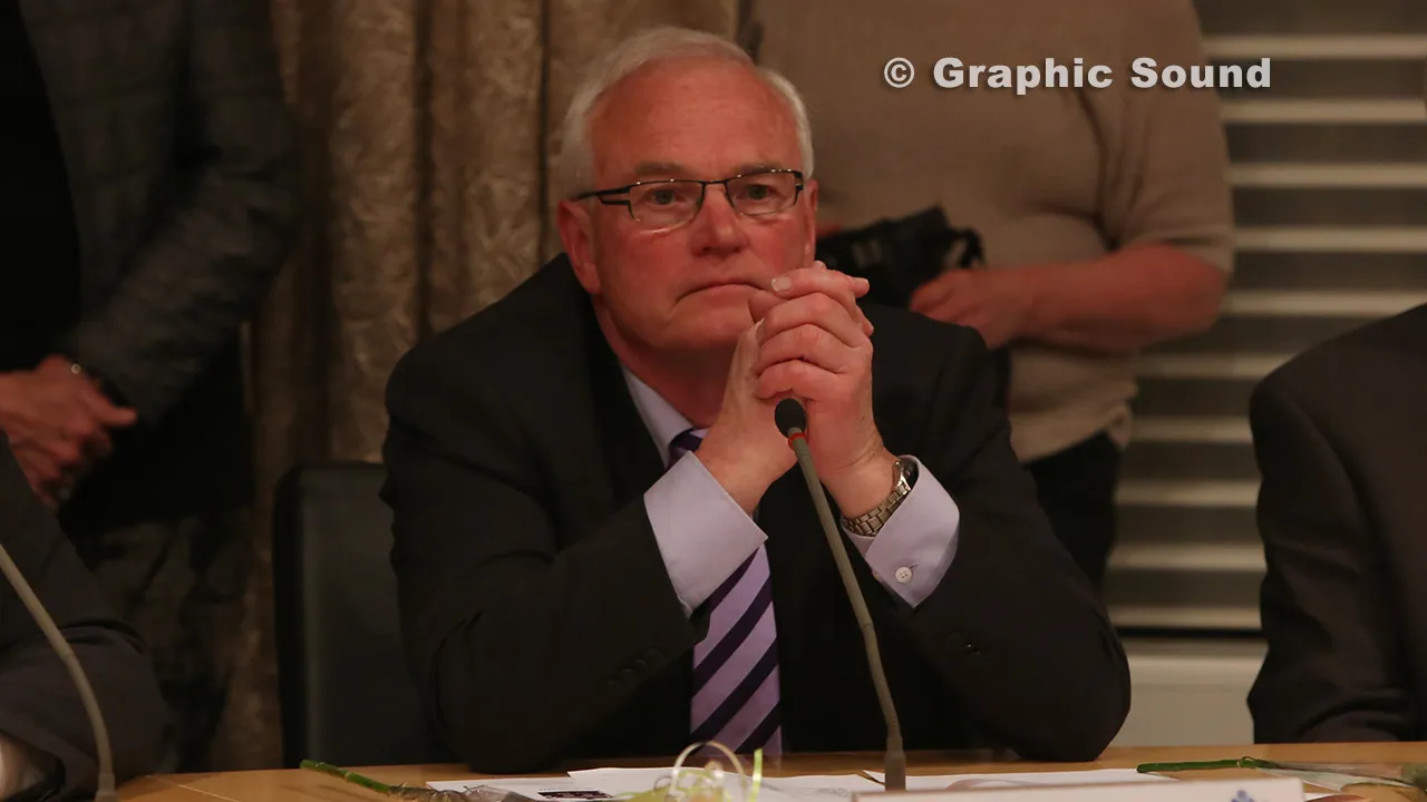 iytvagjv74s45fi532cfi5pbm ries van elteren