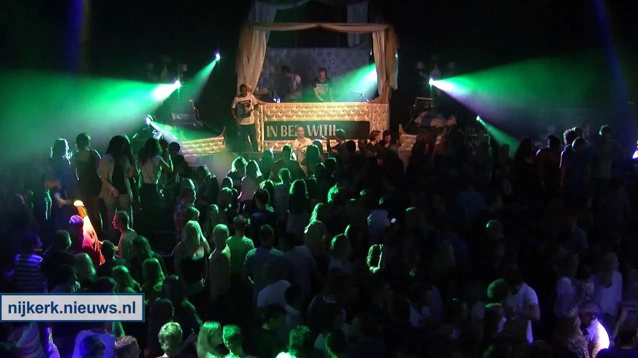 jm5n4yzk3eb747f63tmw3aa45 2013 09 23 the central dome 2012