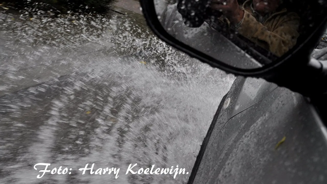 jqpwb16rawjyrg6v6v5efv26w 2013 10 13 wateroverlast 5