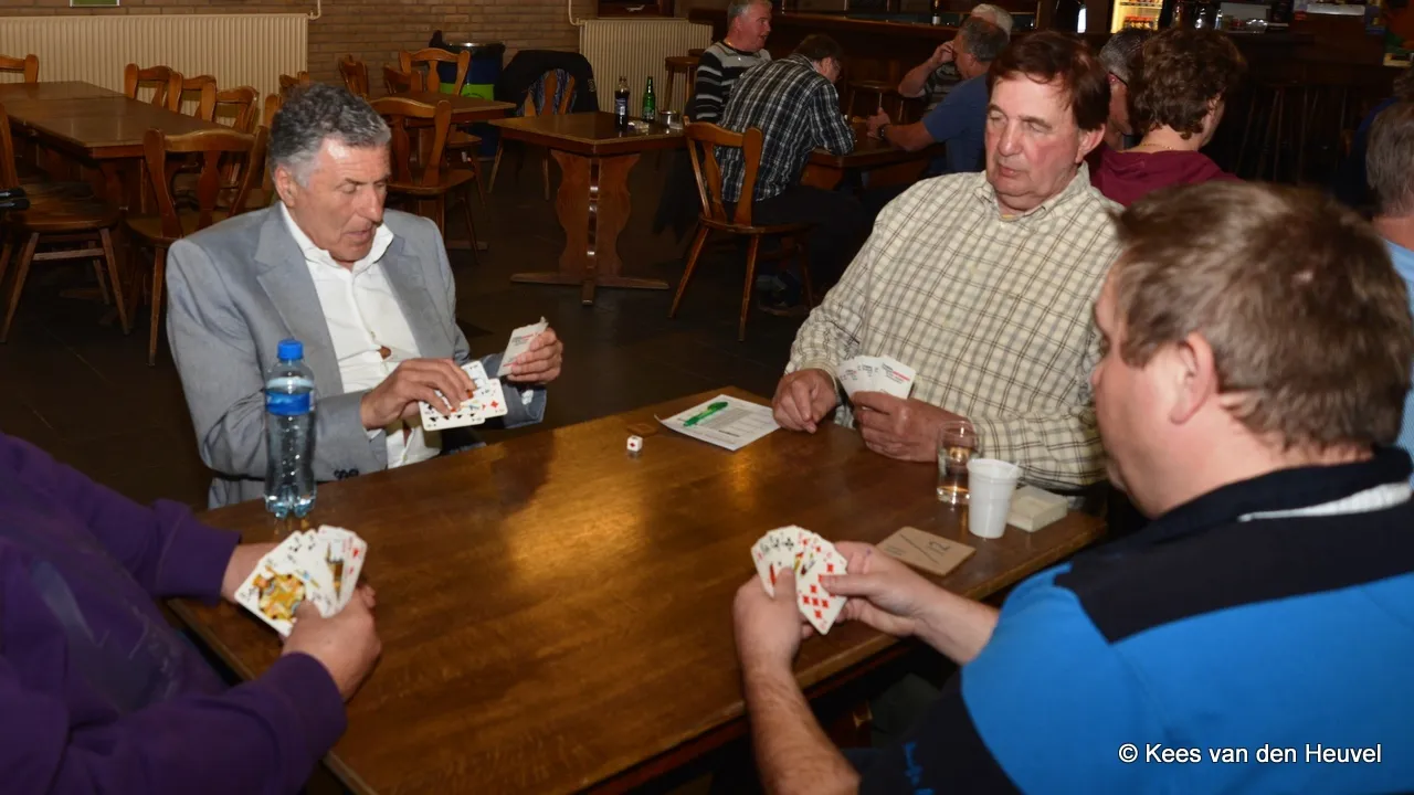 kbg398bhep1l9fzdyxgd447ys 2014 03 24 veensche boys klaverjassen swart 1