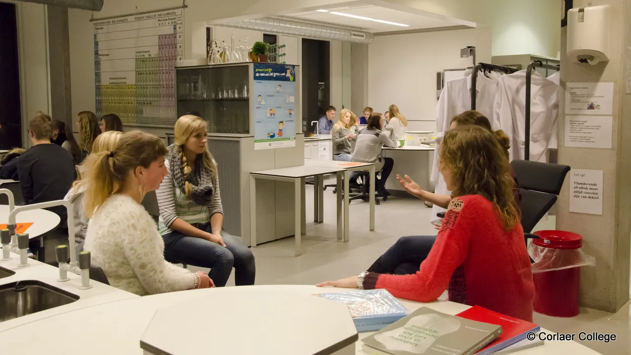 kbmznwwzv579rrlyaugr8odpe 2013 11 27 corlaer college 3