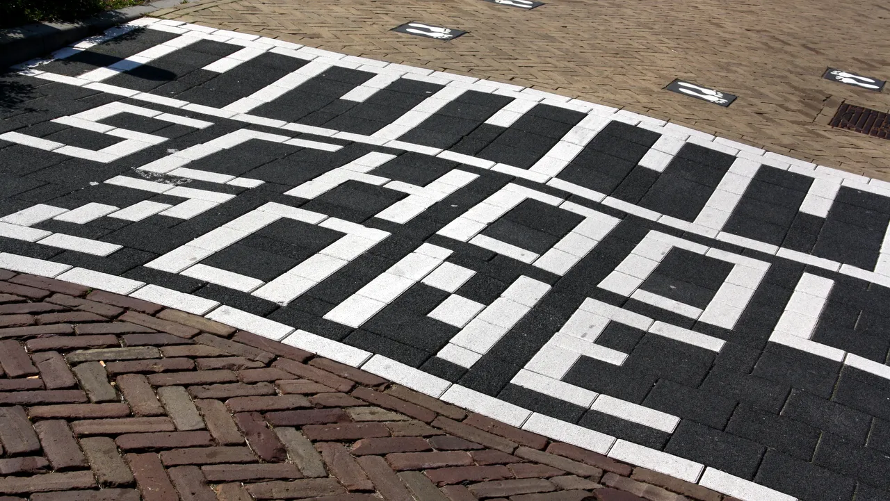 kdrctc4fldmw0jg88gh80c81f school1