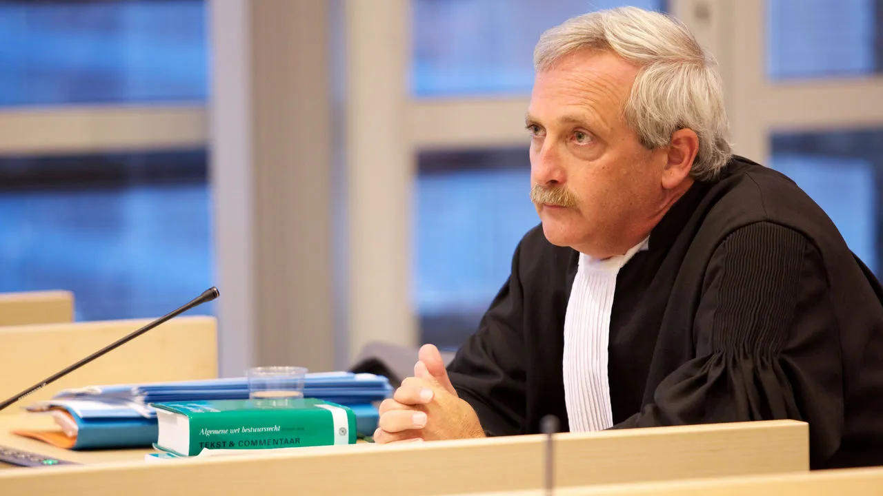 l0qf3n7fwb4e4hjwvudeska93 rechtbankadvocaatrechtszaakjustitieraadsheerraadsmanfotos