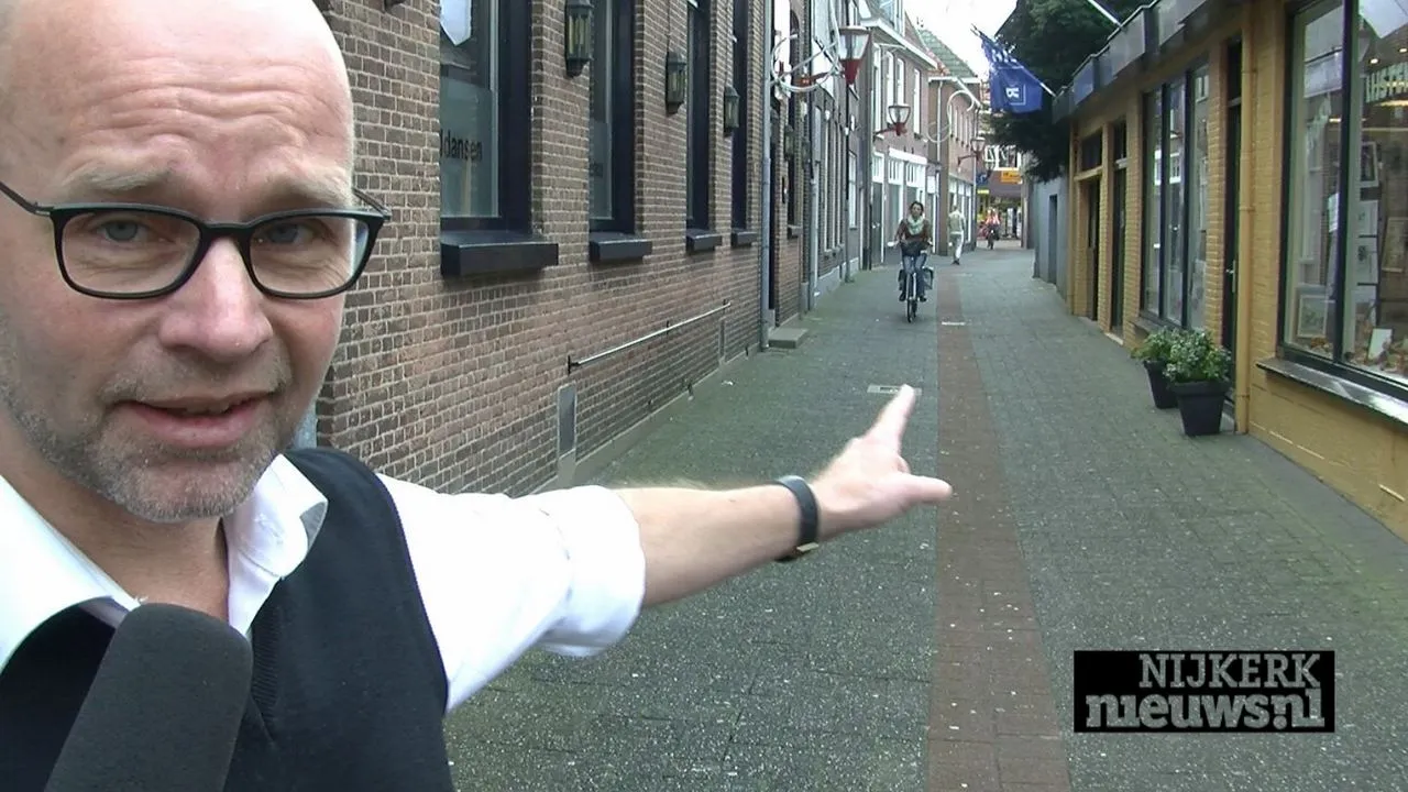 l9ciray0jadrs7nxn25q0mokr 2014 10 31 kloosterstraat henk peter vos