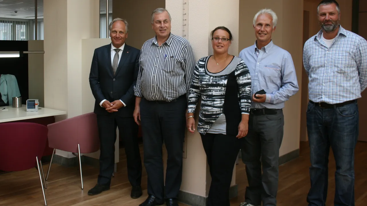 luszlinzxt2b05tsmhvy5ze9f 2013 09 03 publiekswinkel