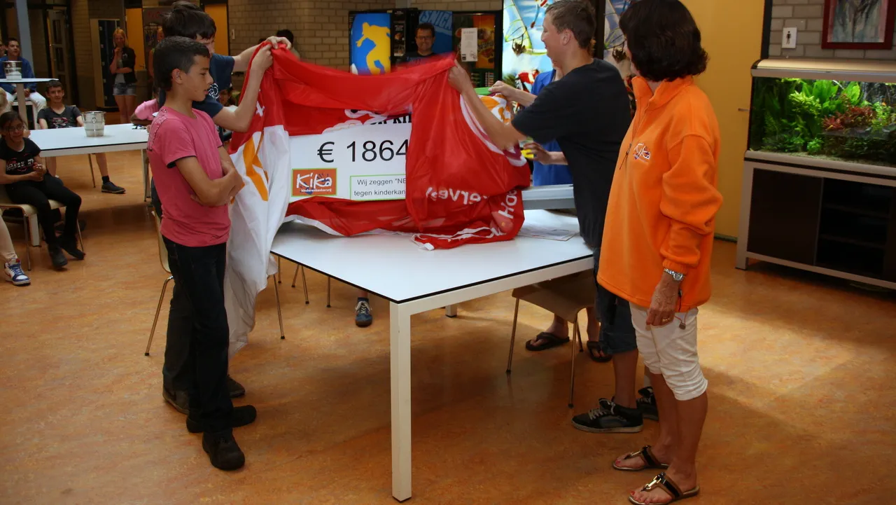 mo42l9y1qu06q3jmbii749pl0 2013 06 18accentkika1