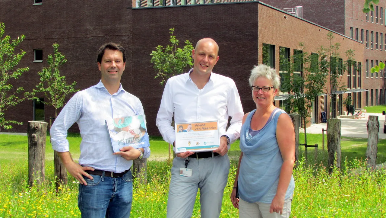 msv9ih4f7p6r15knizibtie4q 2014 07 18 cheque ronde tafel