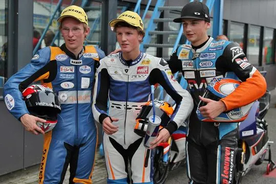 n5p4ttg487p83yvr0ez6owea4 2013 09 08 deroue 1