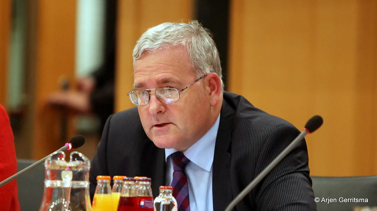 nm71w1033b2kxkslz69at0ihm raad boudewijn vdwoerd