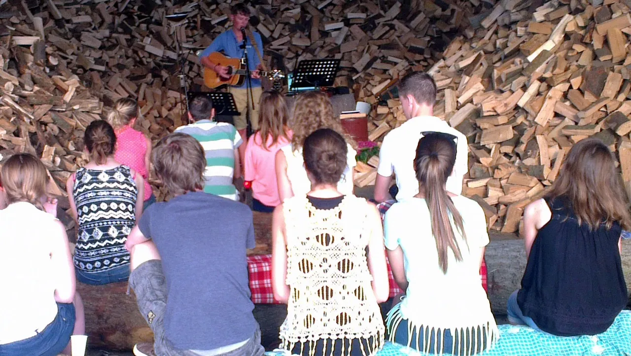 o7cwgk5sft7ie7yykqilsfhi4 2014 07 23 fire by night